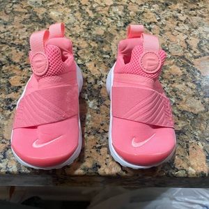 Toddler Nike Shoes 6.5